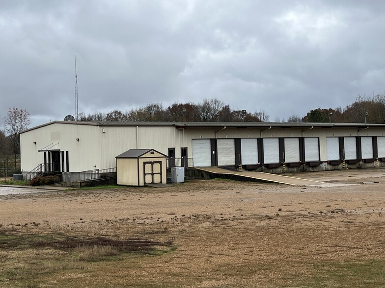 Primary Photo Of 104 Country Mdws, Grenada Truck Terminal For Sale