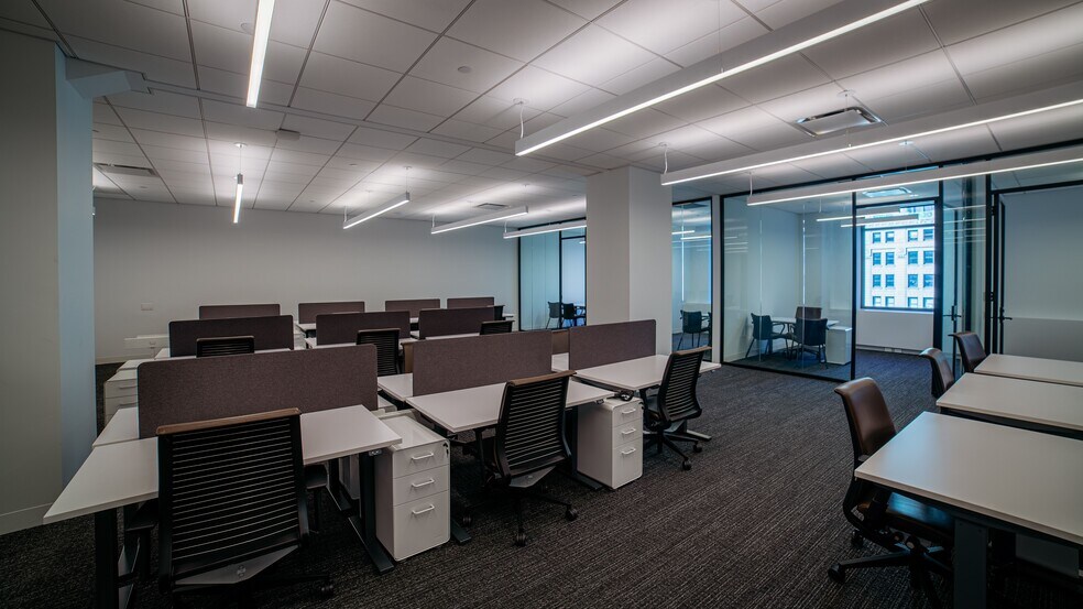 More Photos Of 40 Wall St, New York Coworking Space
