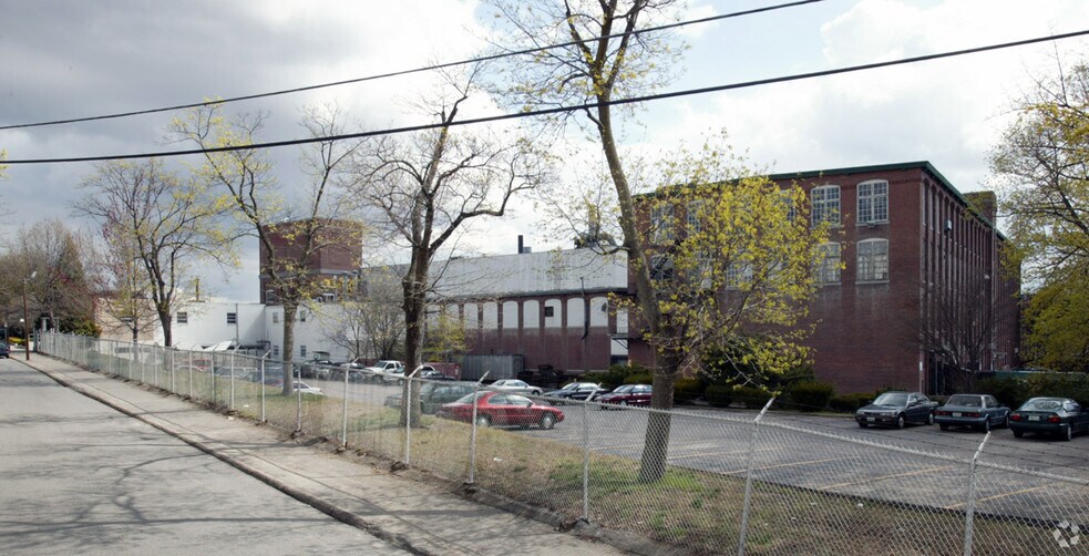 More Photos Of 601 Mineral Spring Ave, Pawtucket Manufacturing For Lease