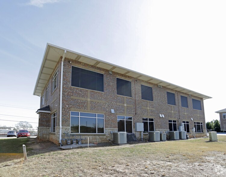 More Photos Of 3311 N Berkeley Lake Rd NW, Berkeley Lake Office For Lease