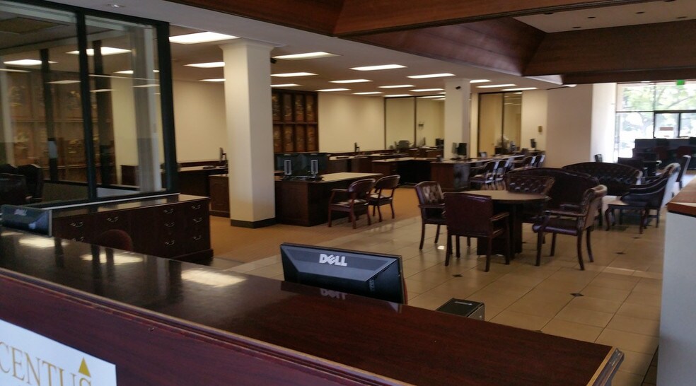 More Photos Of 235-255 W Mission Blvd, Pomona Office For Lease