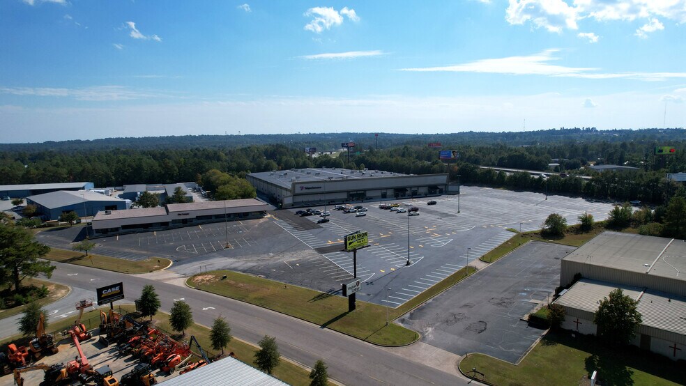 More Photos Of 2807 Wylds Rd, Augusta Office For Sale