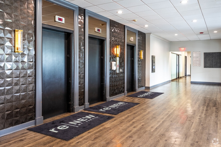 More Photos Of 1111 Park Ave, Baltimore Apartments For Lease