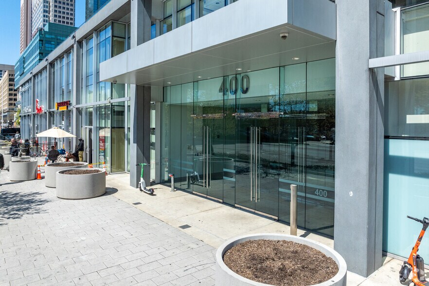 More Photos Of 400 E Pratt St, Baltimore Coworking Space