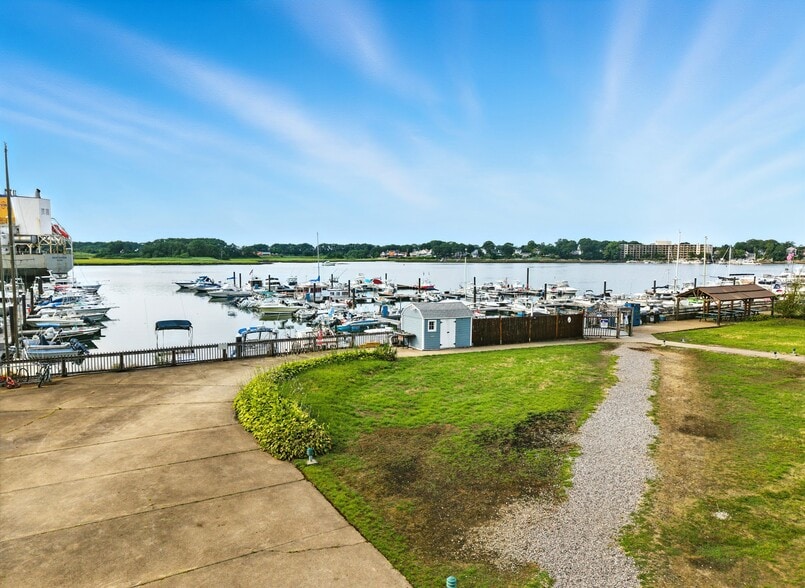 More Photos Of 1 Cove Way, Quincy Marina For Sale