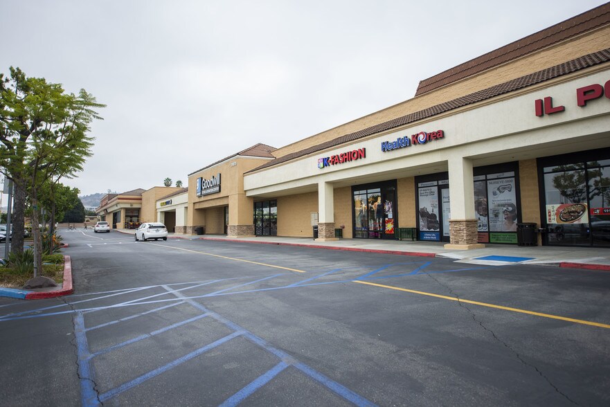 More Photos Of 1101-1123 S Brea Canyon Rd, Diamond Bar Unknown For Lease