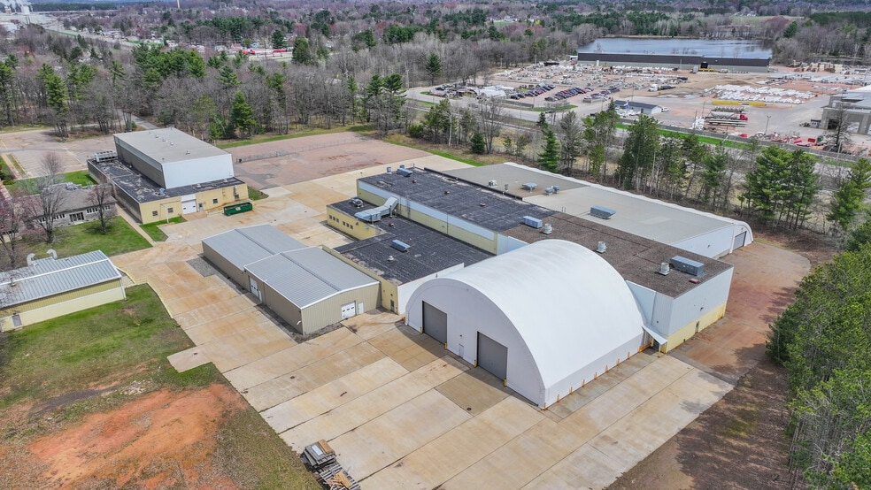 More Photos Of 301 W Military Rd, Rothschild Warehouse For Lease