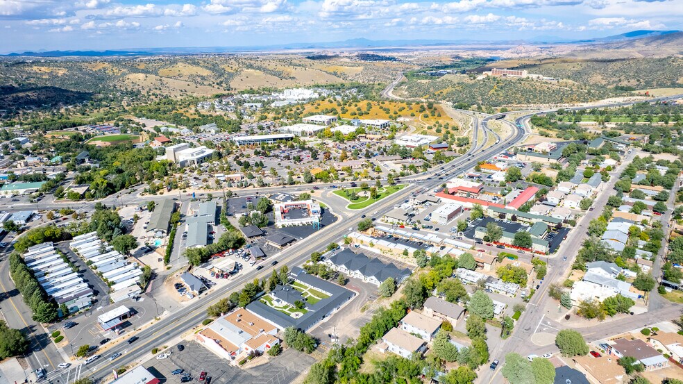 More Photos Of 1113 & 1117 E Gurley St, Prescott Rehabilitation Center For Sale