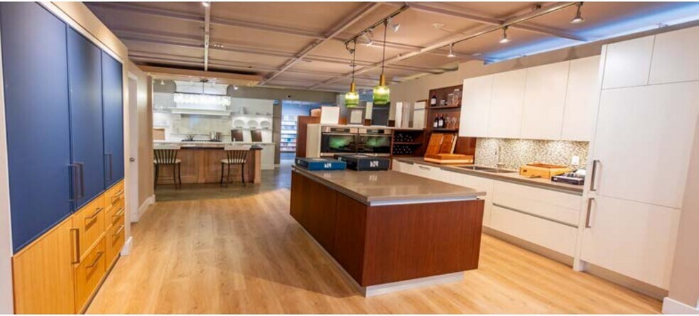 More Photos Of 6760 Graybar Rd, Richmond Warehouse For Sale