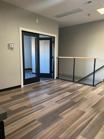 More Photos Of 6201 S 58th St, Lincoln Office For Lease