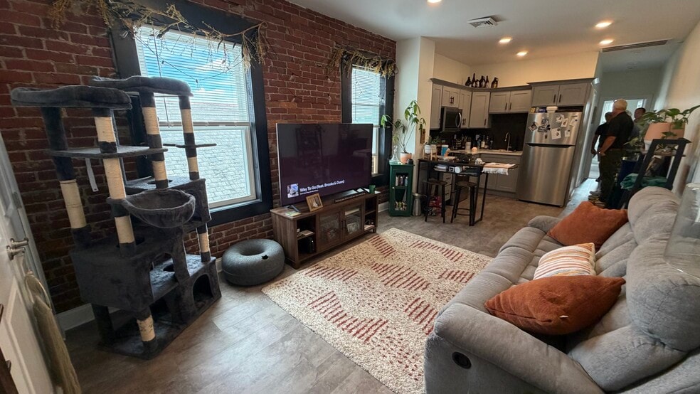 More Photos Of 35 Belvidere St, Nazareth Storefront Retail Residential For Sale
