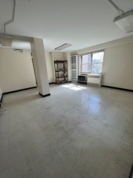 More Photos Of 5910 Queens Blvd, Woodside Apartments For Lease