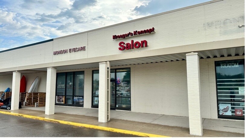 More Photos Of 1230 State St N, Waseca Storefront For Lease