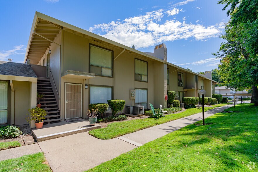 More Photos Of 6290 Fennwood Ct, Sacramento Apartments For Sale