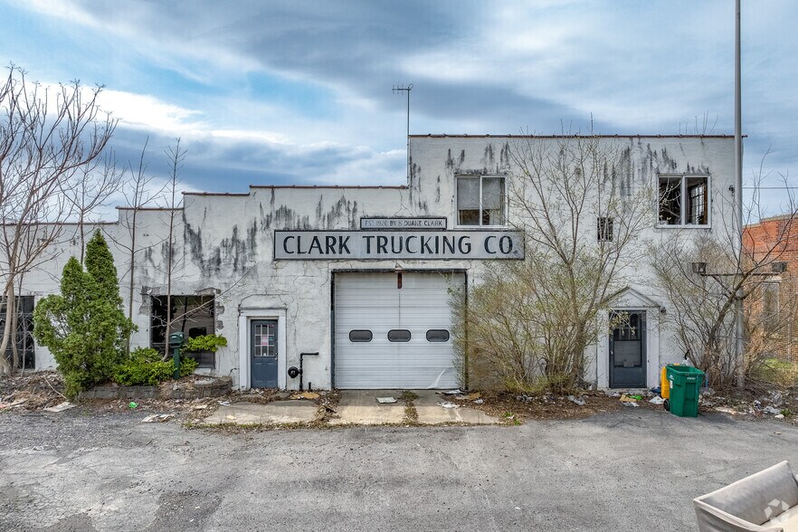 More Photos Of 436 E Brighton Ave, Syracuse Service For Sale