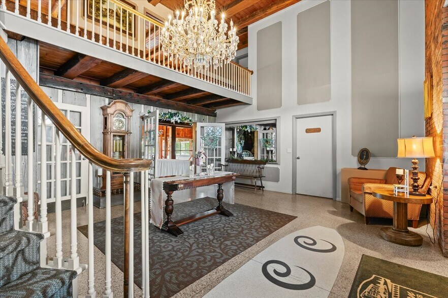 More Photos Of 9512 E Lippincott Blvd, Davison Golf Course Driving Range For Sale