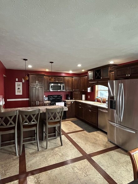 More Photos Of 332 E Onota St, Munising Hotel For Sale