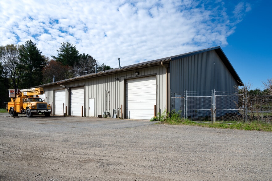 Primary Photo Of 107 N Main St, Carver Industrial For Lease
