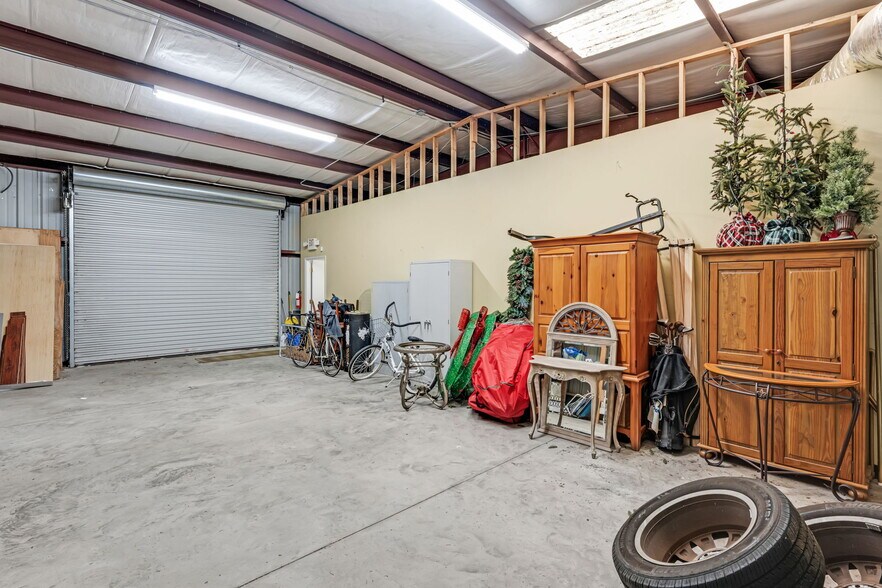 More Photos Of 851 Sunshine Ln, Altamonte Springs Industrial For Sale