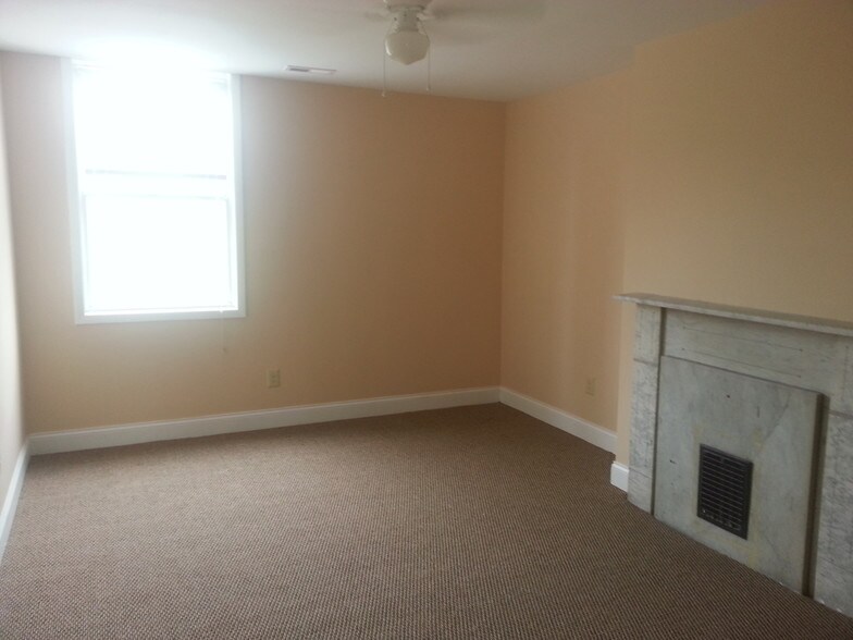 More Photos Of 2227 Saint Paul St, Baltimore Apartments For Sale