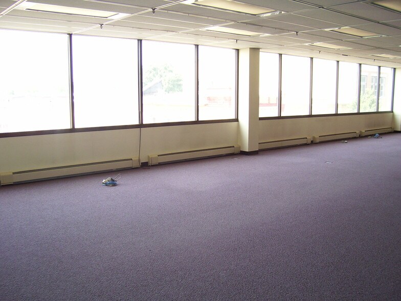 More Photos Of 13-21 N 10th St, Allentown Office For Sale