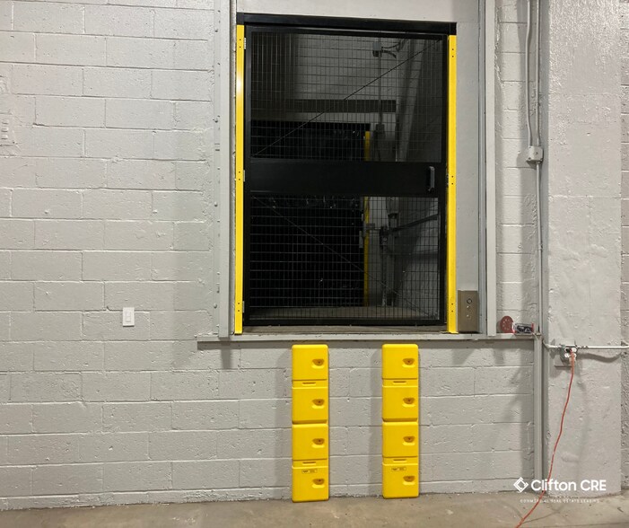 More Photos Of 10 Mckinley St, Linden Warehouse For Lease