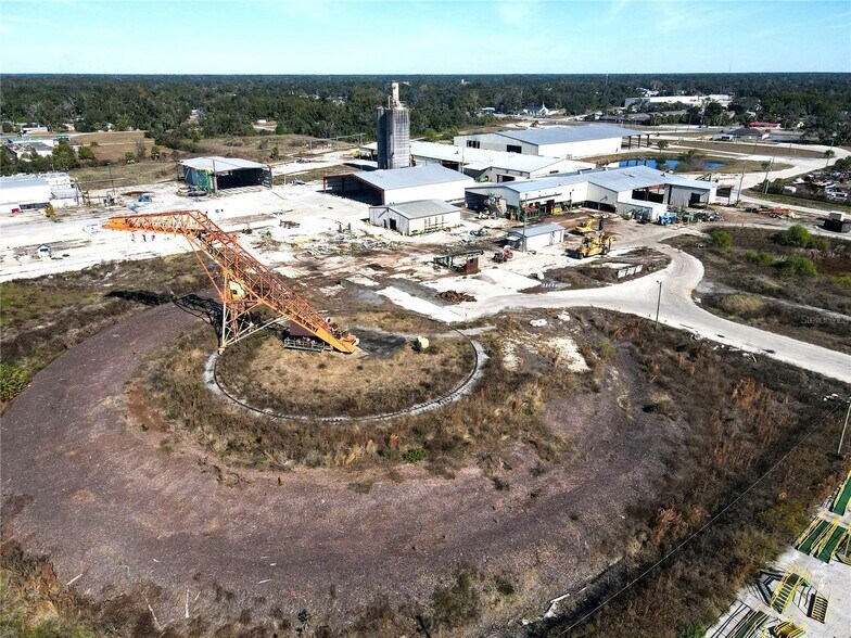 More Photos Of 1509 S Byron Butler Pky, Perry Manufacturing For Lease