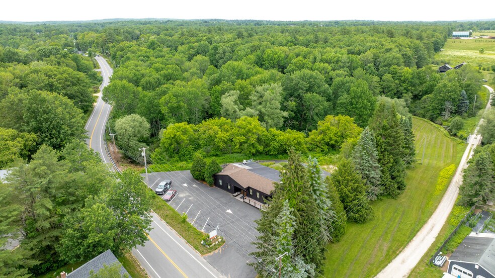 More Photos Of 137 Longwoods Rd, Cumberland Restaurant For Lease