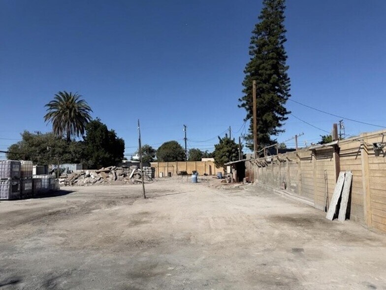 More Photos Of 2246 Durfee Ave, El Monte Land For Lease