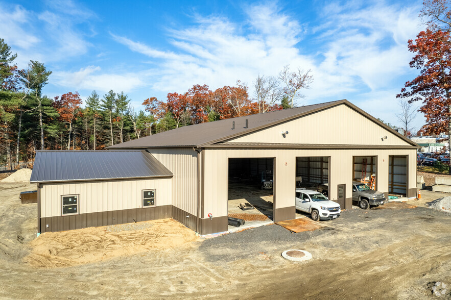 Primary Photo Of 5 Goddard Rd, Northborough Warehouse For Lease