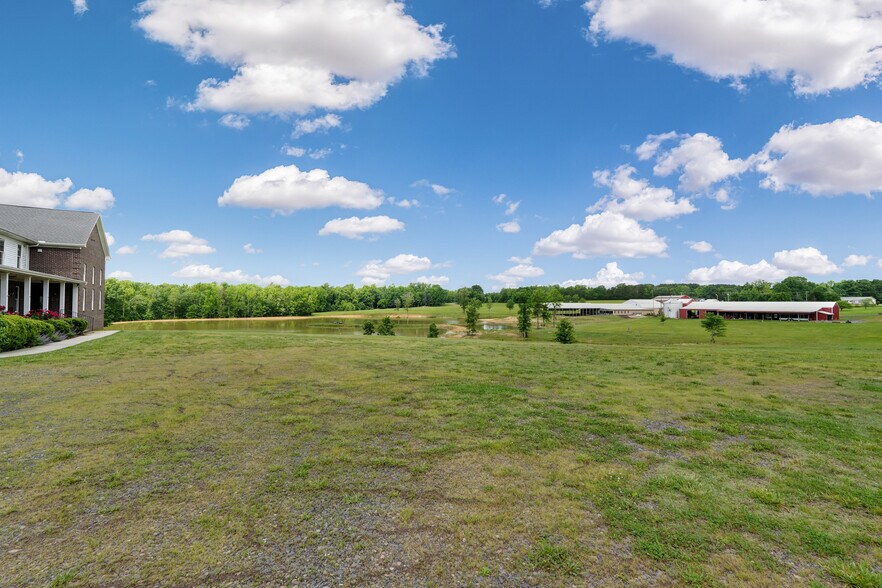 More Photos Of 178 Slaydon Rd, Eden Specialty For Sale