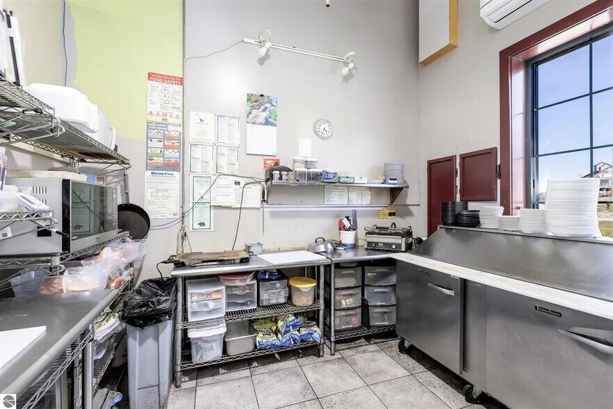 More Photos Of 245 S Benzie Blvd, Beulah Storefront For Sale