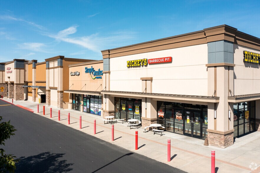 More Photos Of 2592 S 5600 W, West Valley City Freestanding For Sale