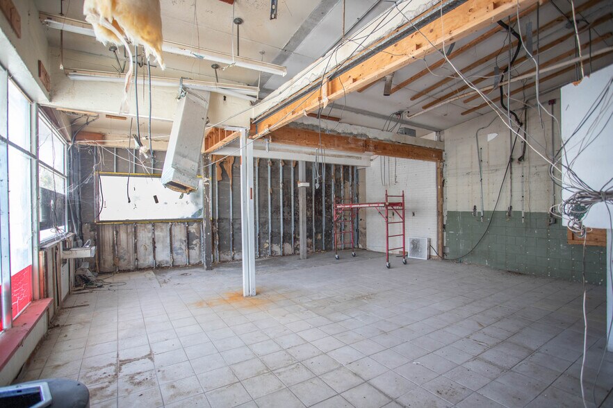 More Photos Of 1125 E Michigan St, Orlando General Retail For Sale