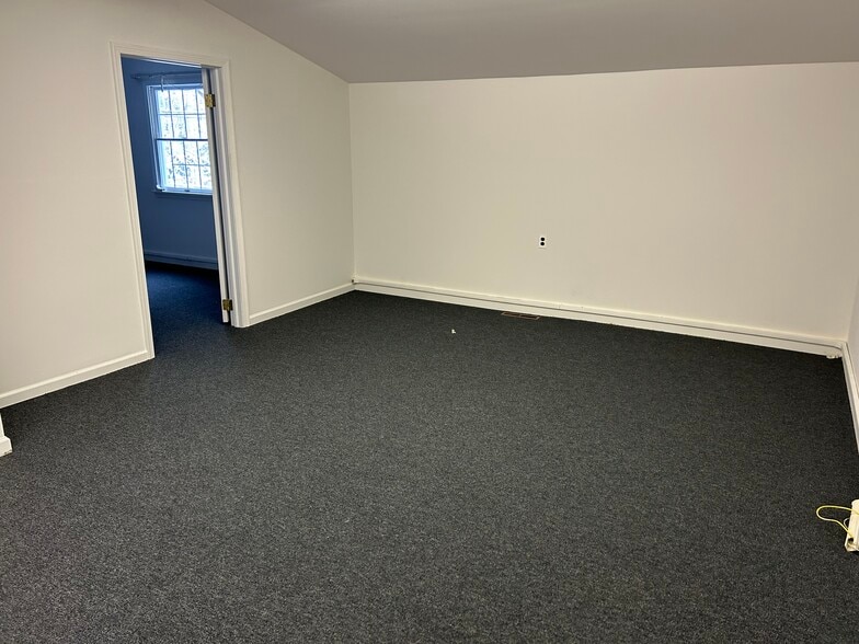 More Photos Of 99 Taunton Rd, Medford Office For Sale