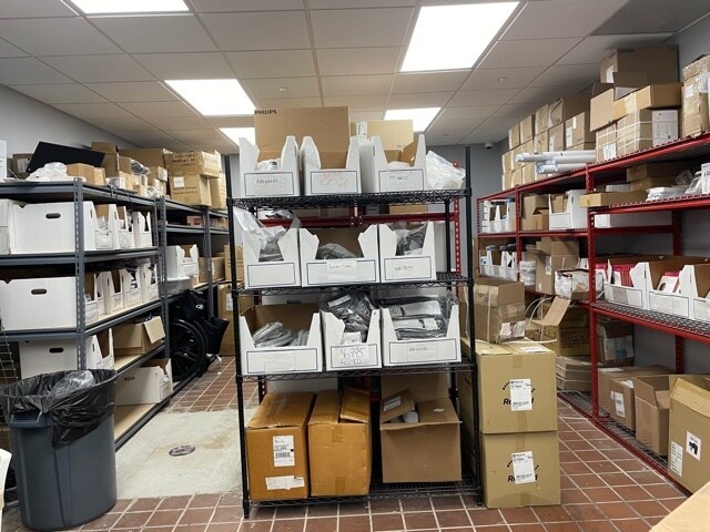 More Photos Of 3852 Dulles South Ct, Chantilly Warehouse For Lease