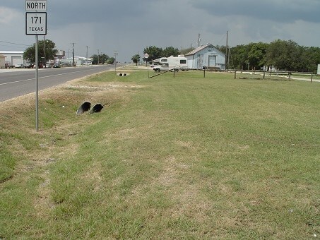 More Photos Of 312 W Live Oak, Malone Hotel For Sale