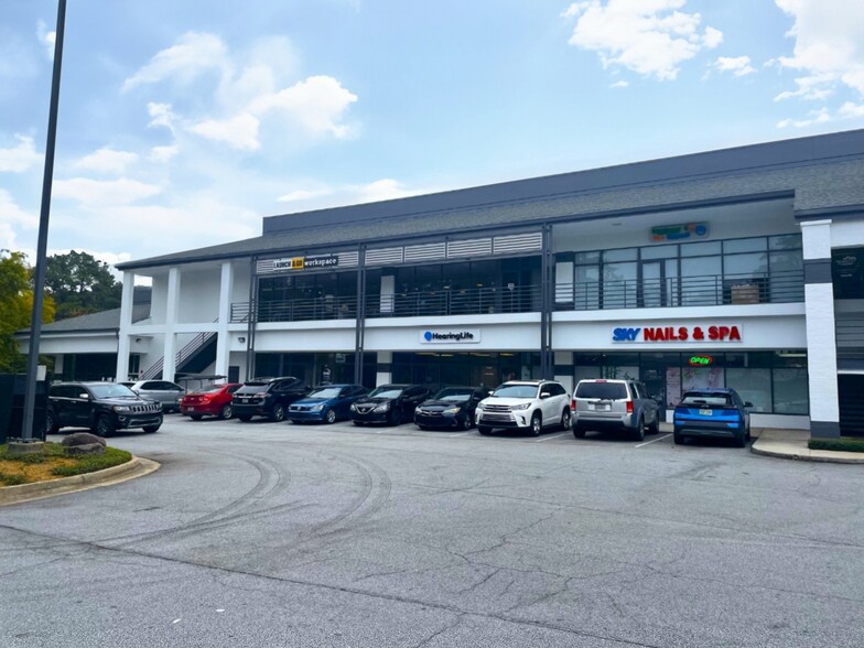 More Photos Of 310-380 Commerce Dr, Peachtree City Unknown For Lease