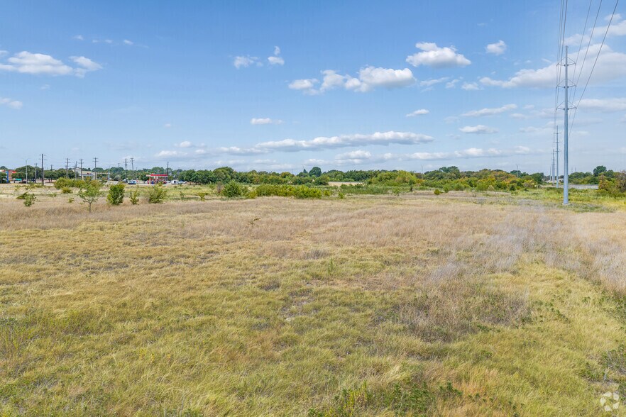More Photos Of NEQ Golden Triangle Blvd & Beach St, Keller Land For Sale