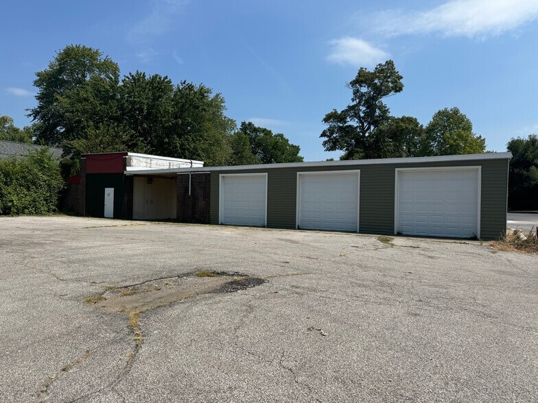 More Photos Of 800 3rd St, Boonville Carwash For Sale