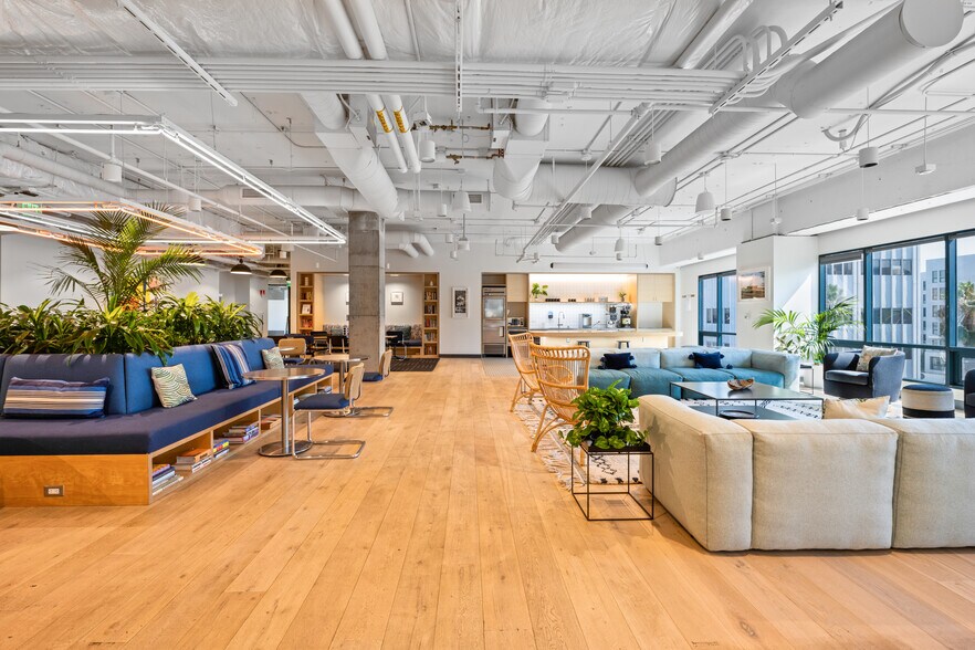 More Photos Of 100 W Broadway, Long Beach Office For Lease