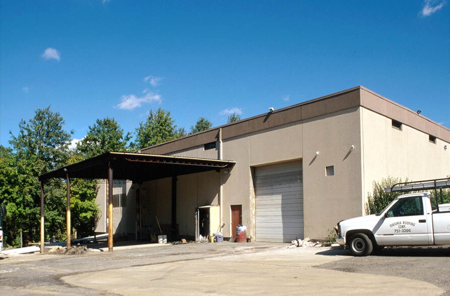 More Photos Of 7900 Hill Park Ct, Lorton Unknown For Lease