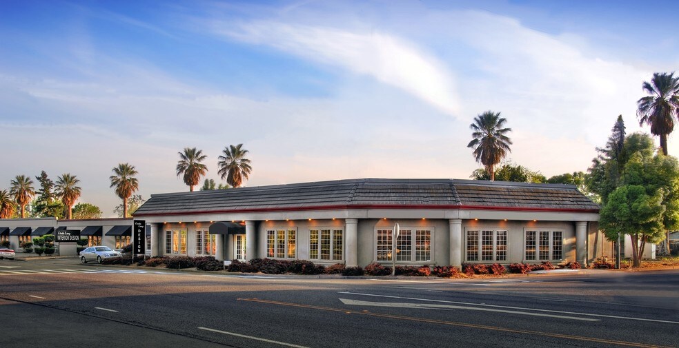 Primary Photo Of 9792 Highway 99, Live Oak Storefront Retail Office For Lease