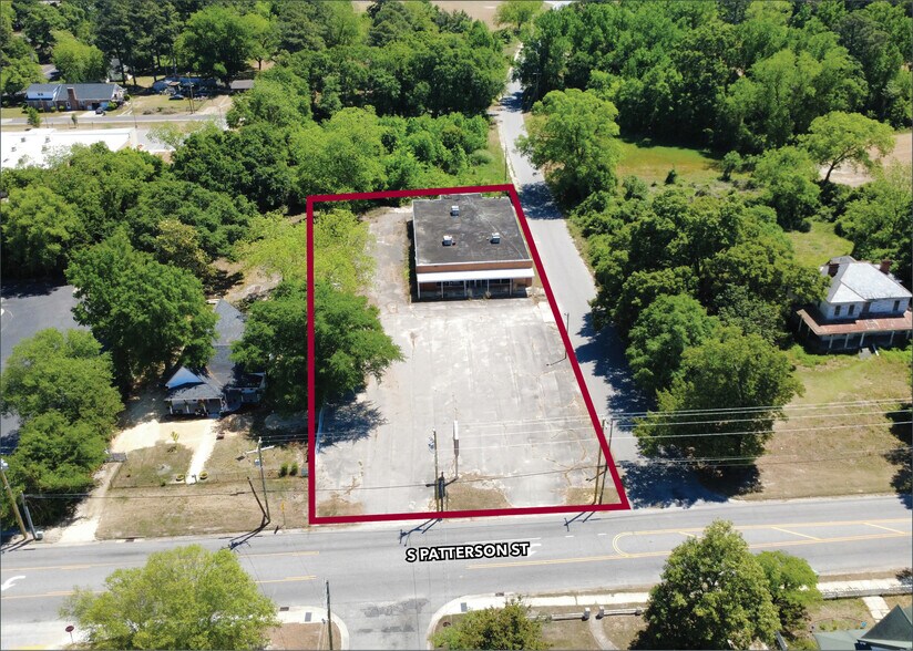 More Photos Of 201 S Patterson St, Maxton Freestanding For Sale