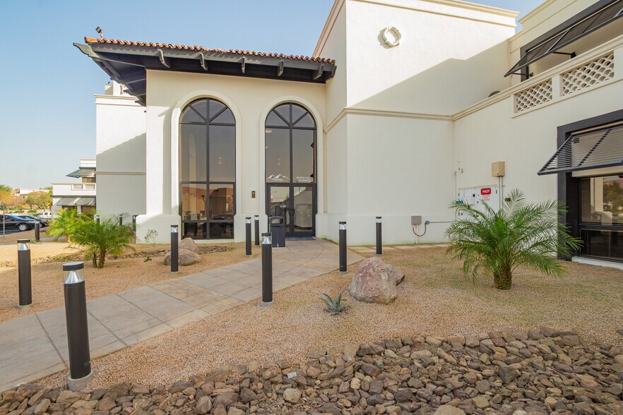 More Photos Of 8222 S 48th St, Phoenix Medical For Lease