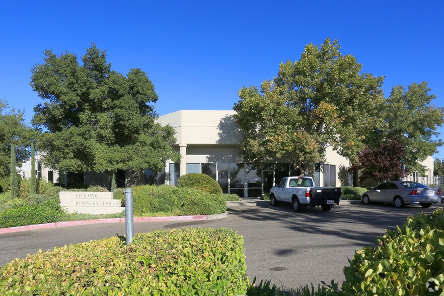More Photos Of 875 Cotting Ln, Vacaville Warehouse For Lease