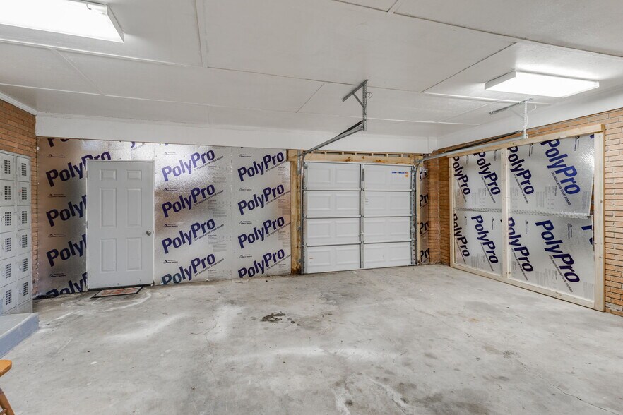 More Photos Of 161 Chapin Rd, Chapin Loft Creative Space For Sale