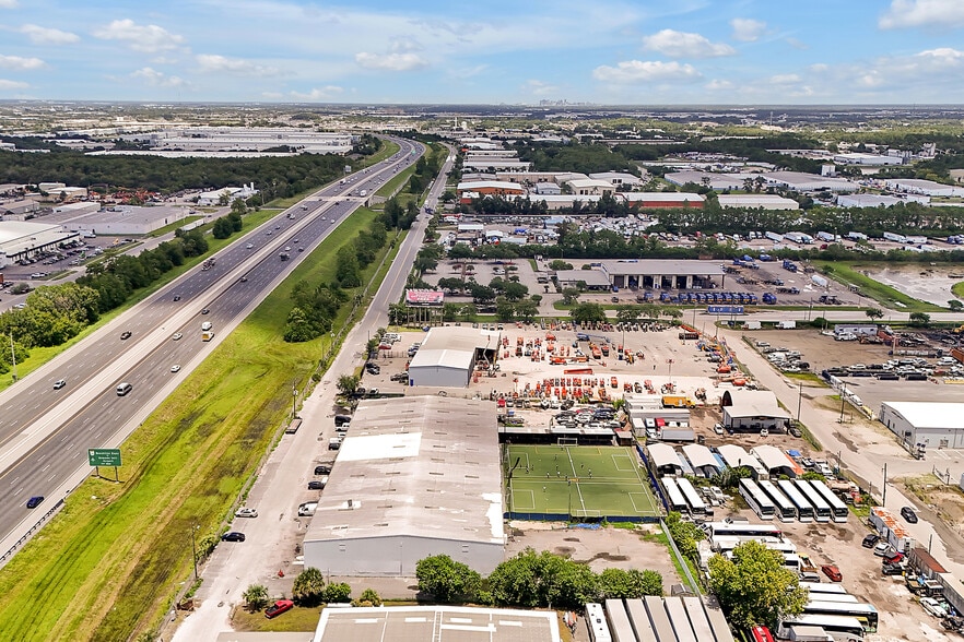 More Photos Of 11435 Rocket Blvd, Orlando Warehouse For Lease