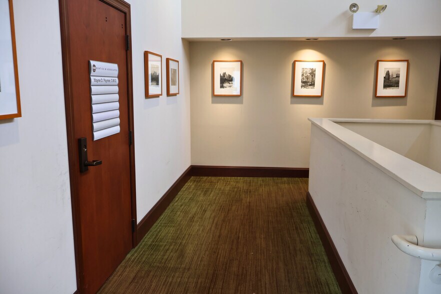 More Photos Of 1108 E Chocolate Ave, Hershey Medical For Sale