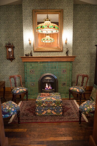 More Photos Of 5104 N Pearl St, Tacoma Storefront Retail Office For Lease